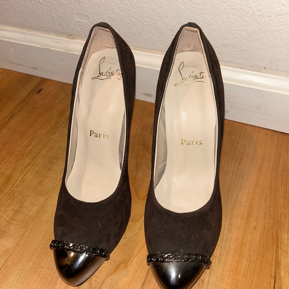 Christian Louboutin Brown Suede pumps